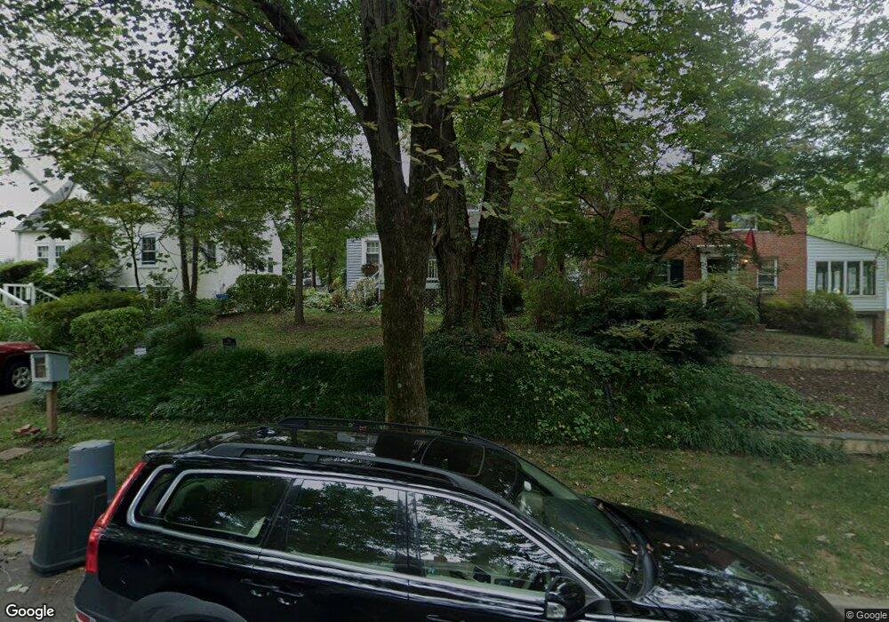 1918 Locust Grove Rd, Silver Spring, MD 20910 - photo 1