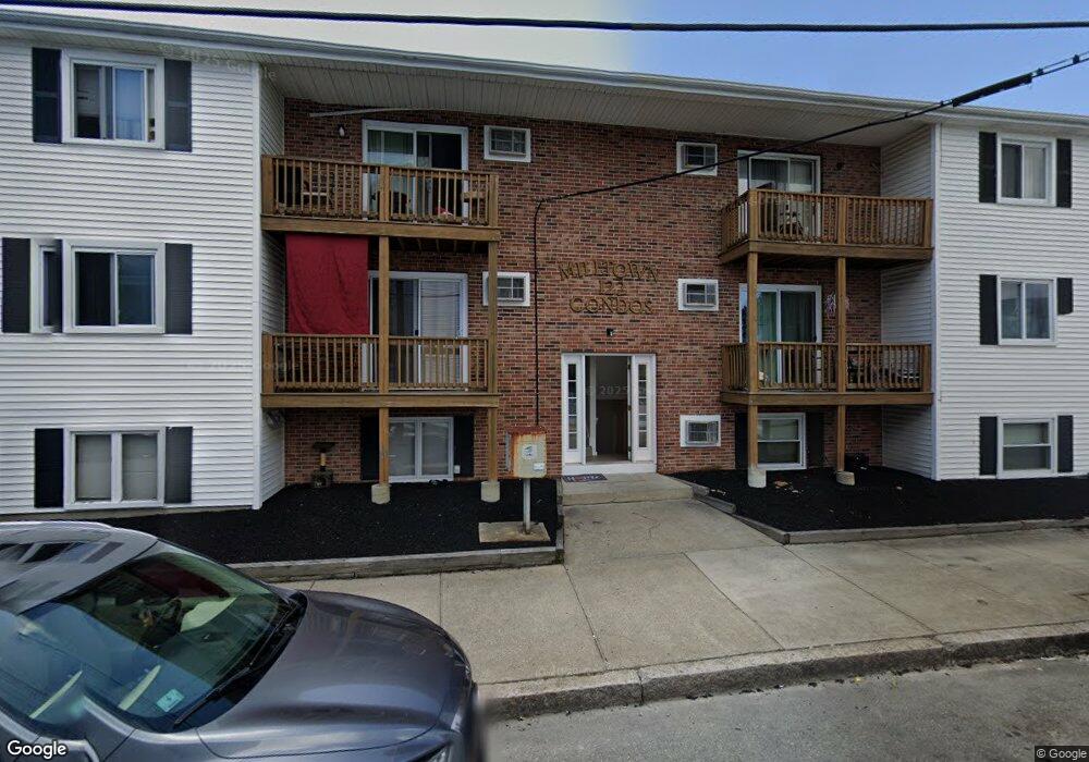 122 Plain St unit 4, Fall River, MA 02723 - photo 1