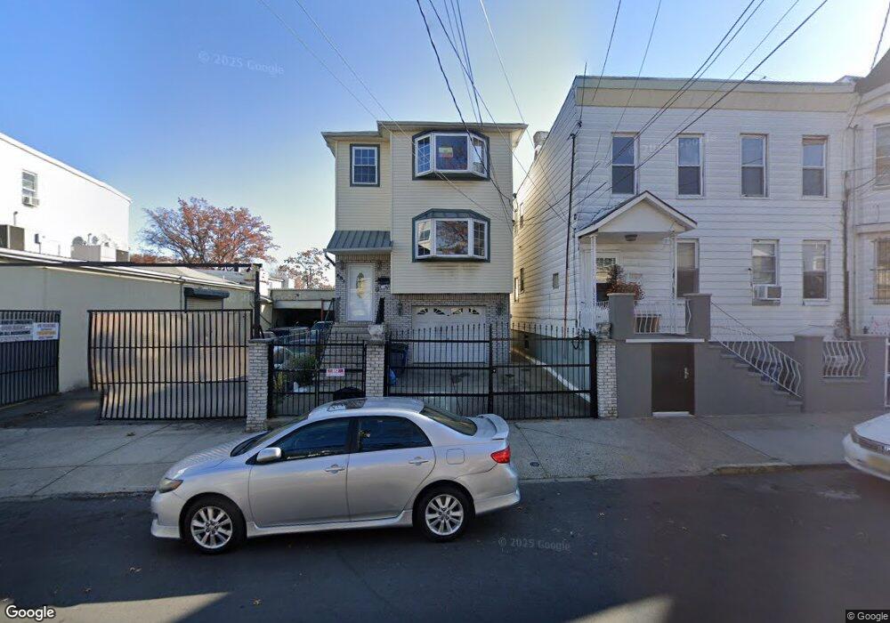 681 N 6th St unit 2, Newark, NJ 07107 - photo 1