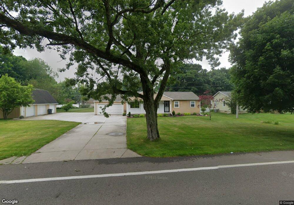 10752 Oakland Dr, Portage, MI 49024 - photo 1