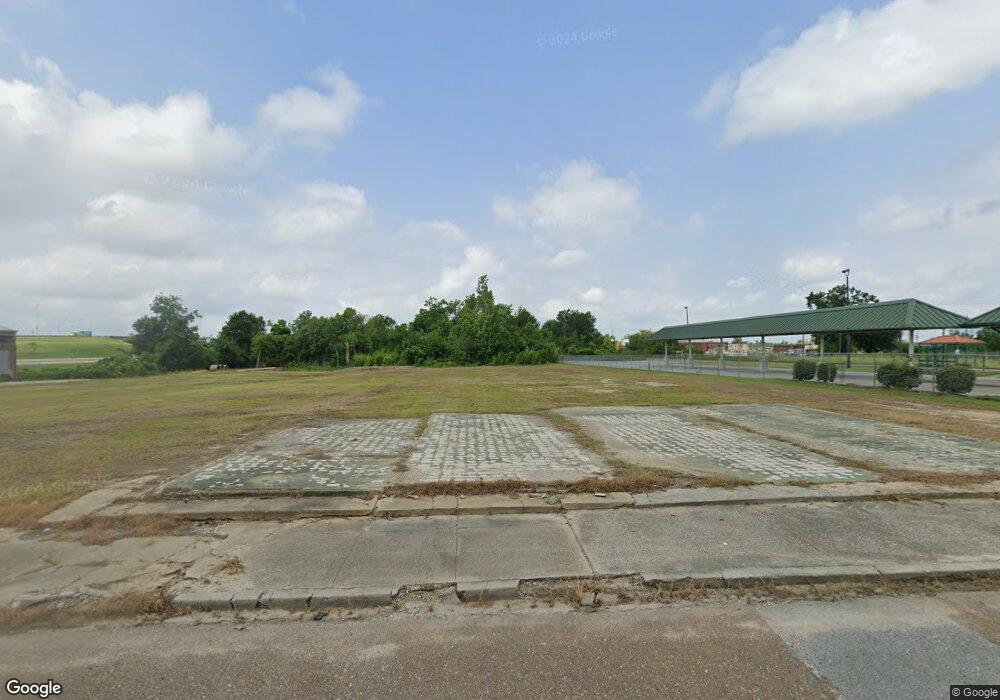 106 Ryan St, Lake Charles, LA 70601 - photo 1