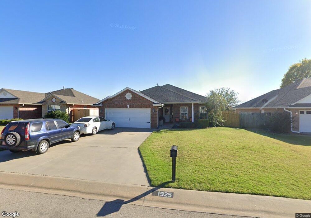1925 Raintree Dr, Shawnee, OK 74804 - photo 1