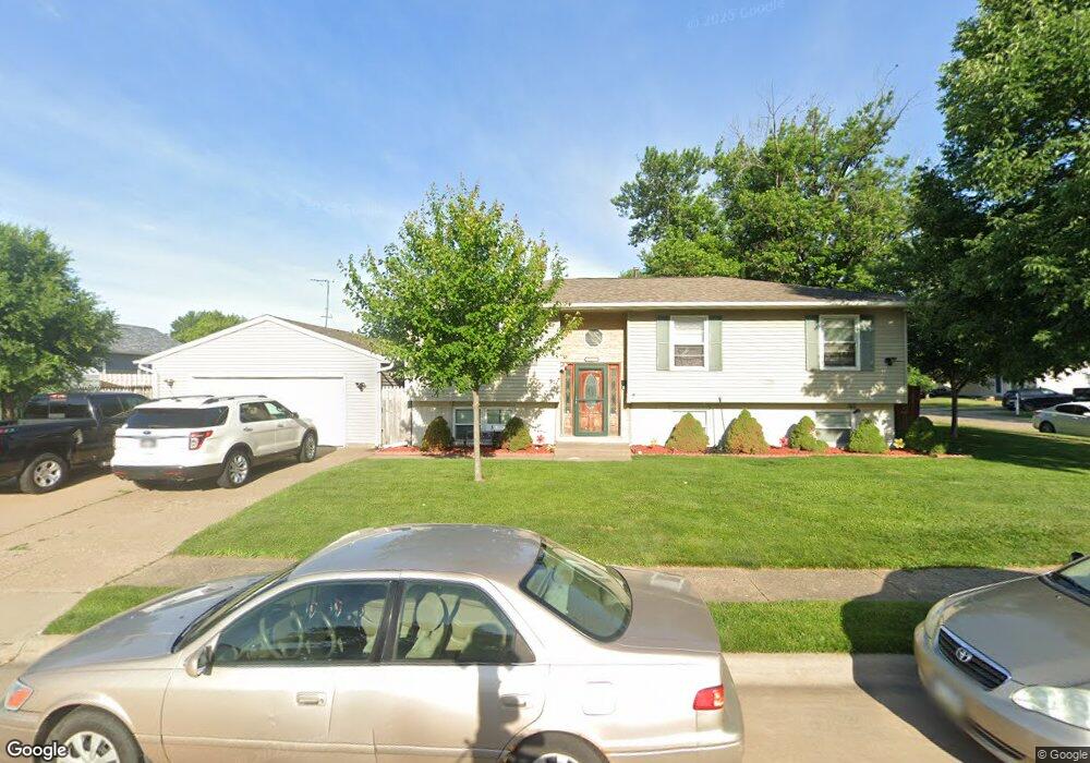 5416 N Howell St, Davenport, IA 52806 - photo 1