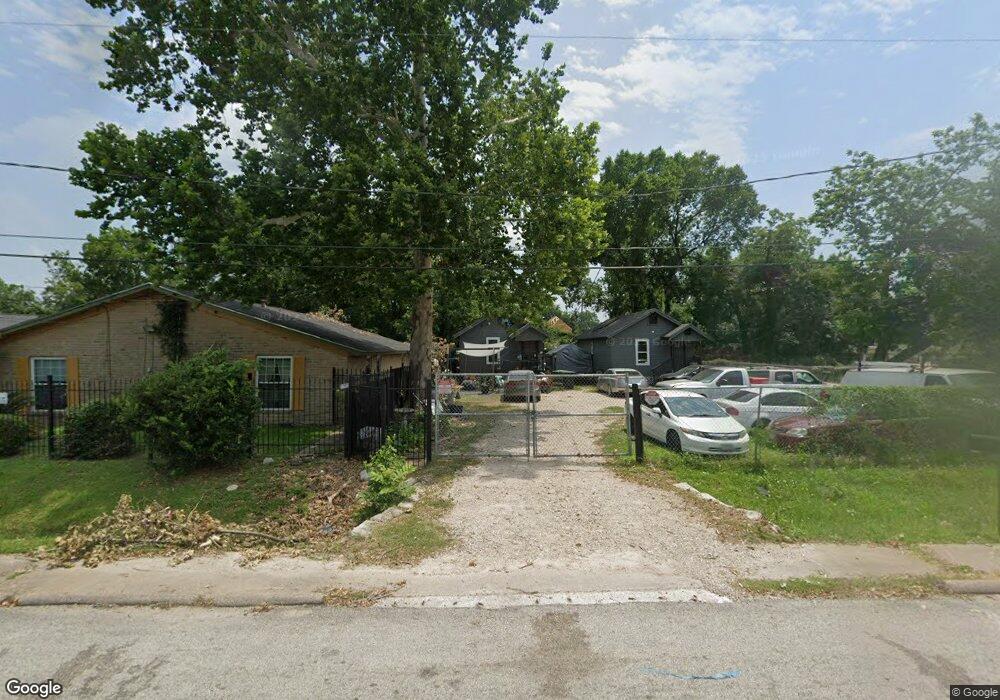 763 Ringold St, Houston, TX 77088 - photo 1