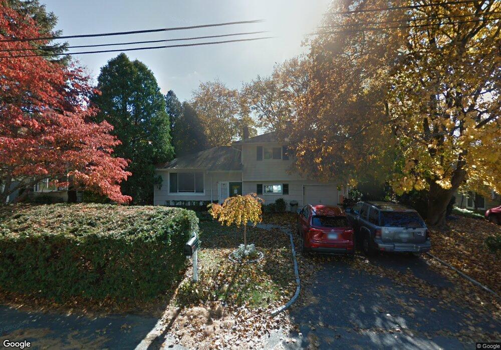 15 Calumet Rd, Westport, CT 06880 - photo 1