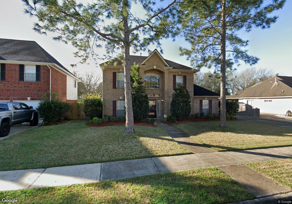 5102 Jolie Dr, Pearland, TX 77584 - photo 1