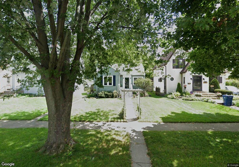 1319 Chestnut St, Waukegan, IL 60085 - photo 1