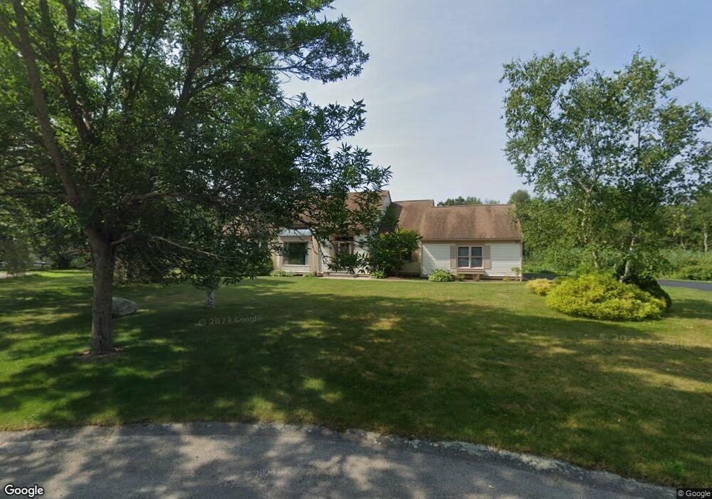 25 Stratford Dr, North Dartmouth, MA 02747 - photo 1