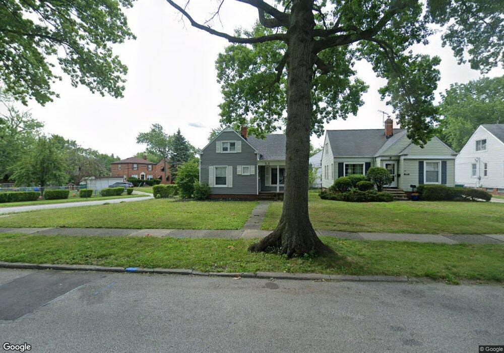 18514 Maple Heights Blvd, Maple Heights, OH 44137 - photo 1