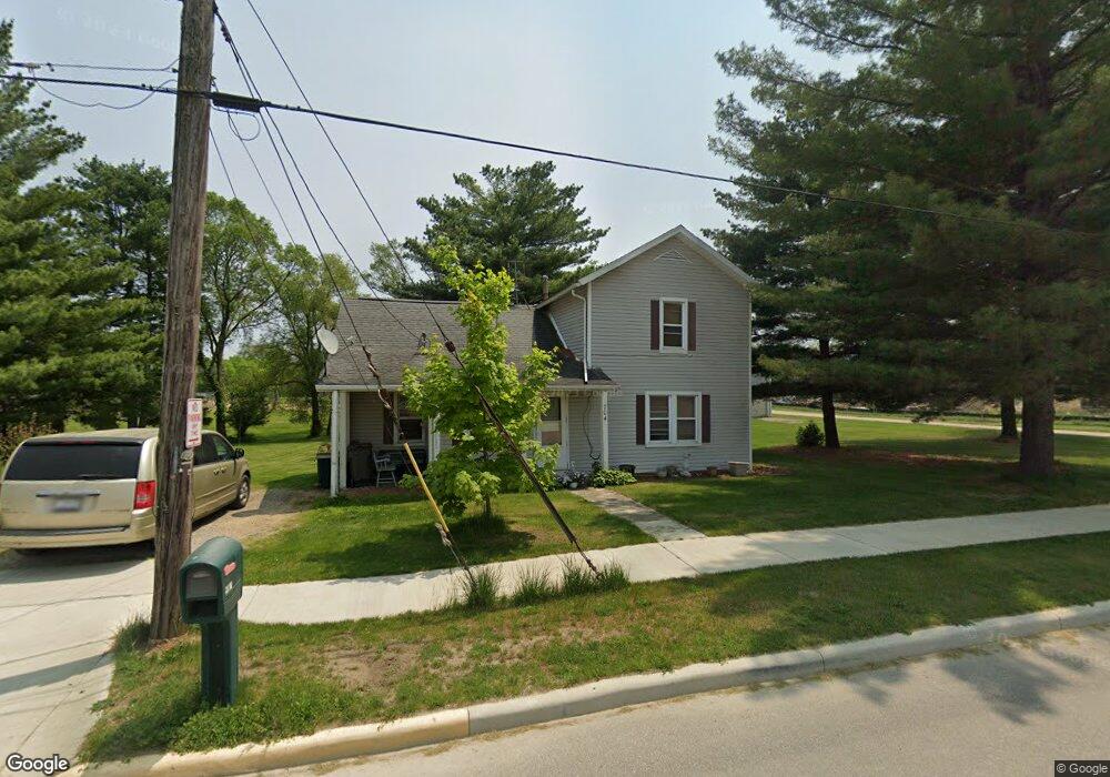 704 N Walnut St, Lagrange, IN 46761 - photo 1