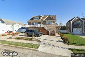 77 Parma Rd Unit Upper, Island Park, NY 11558