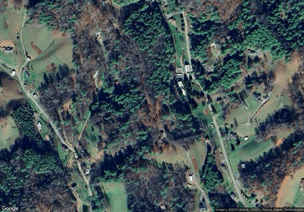 162 Beaver Ln, Burnsville, NC 28714 - photo 1