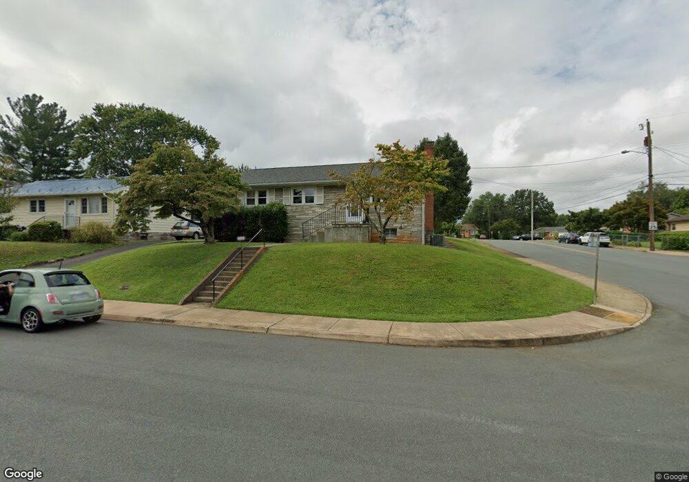 418 Arbor Cir, Charlottesville, VA 22902 - photo 1