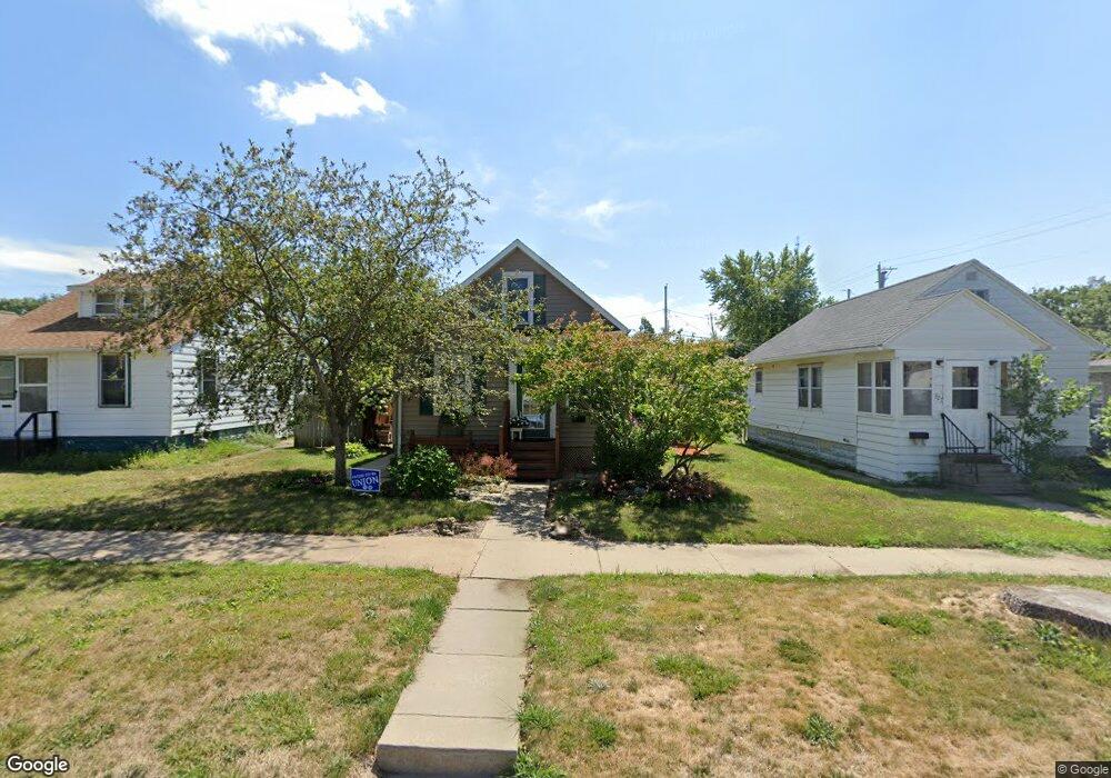 821 21st Ave SW, Cedar Rapids, IA 52404 - photo 1