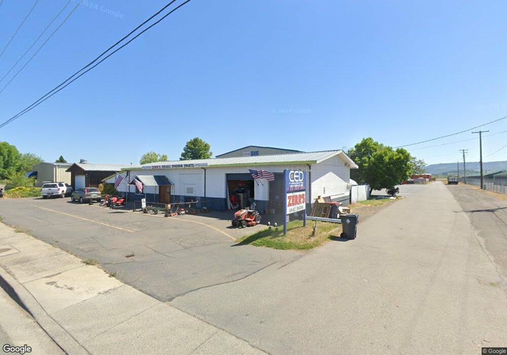 4642 Table Rock Rd, Central Point, OR 97502 - photo 1