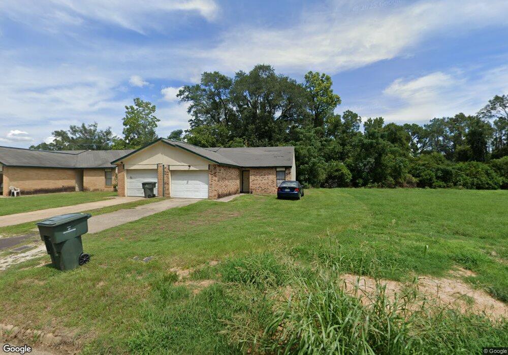 320 W Spradley St, Nacogdoches, TX 75964 - photo 1