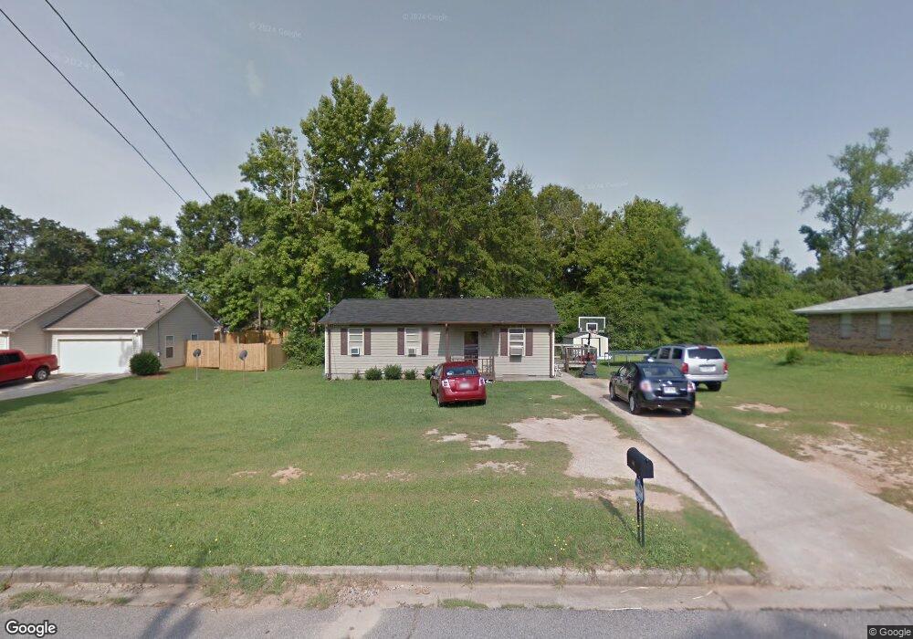 160 Bradley Cir, Barnesville, GA 30204 - photo 1