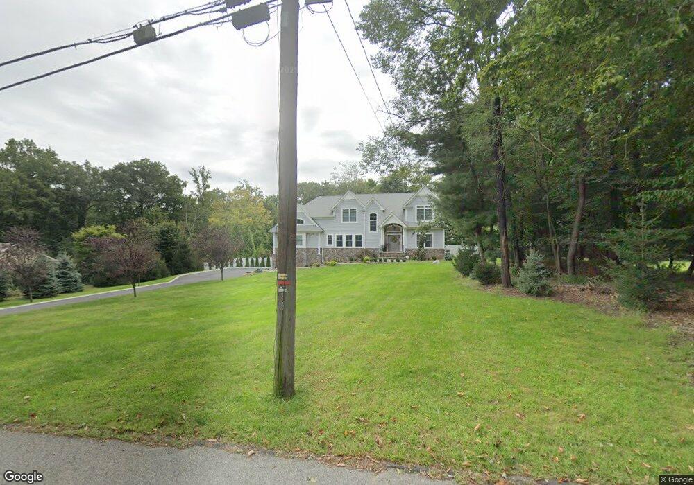 82 Locust Ln, Upper Saddle River, NJ 07458 - photo 1