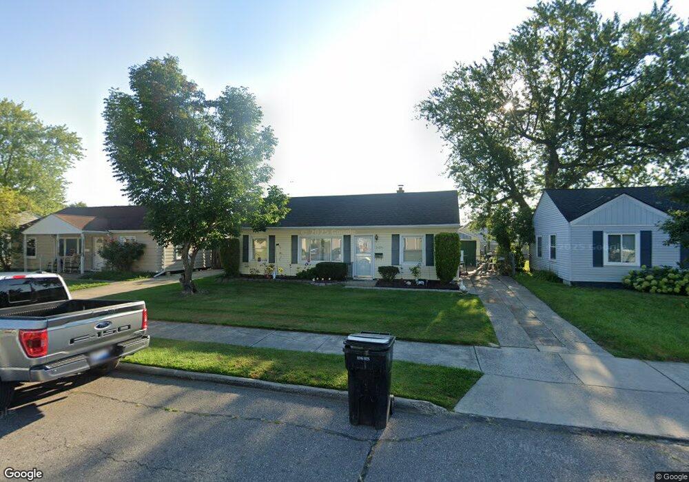 26294 Grandmont St, Roseville, MI 48066 - photo 1