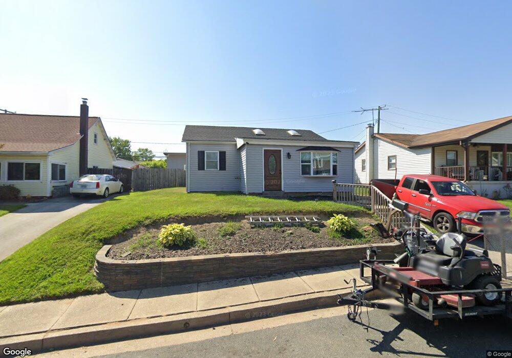 32 Hydroplane Dr, Middle River, MD 21220 - photo 1