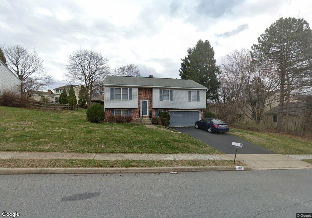 580 Crest Cir, Mohnton, PA 19540 - photo 1