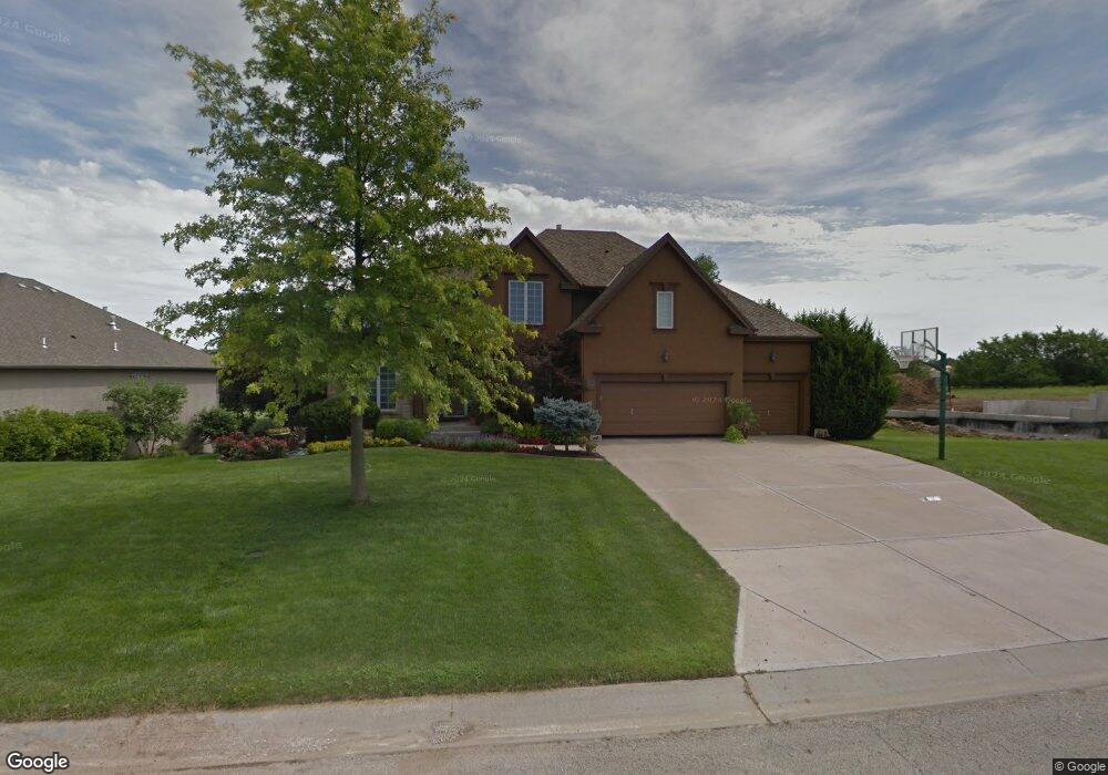 24215 W 68th St, Shawnee, KS 66226 - photo 1