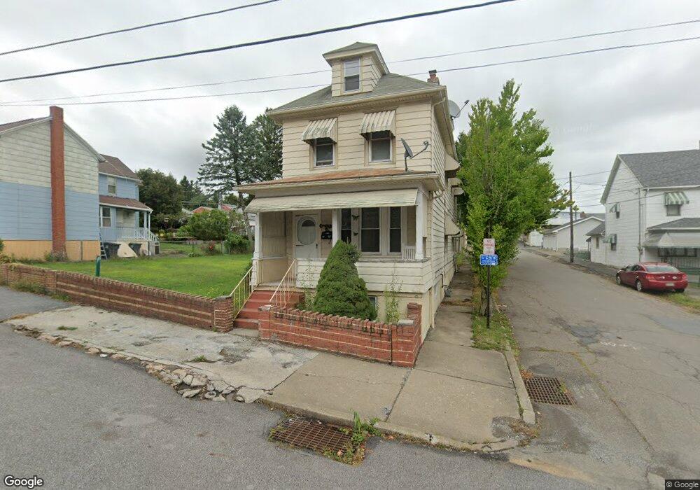 621 Garfield St, Hazleton, PA 18201 - photo 1