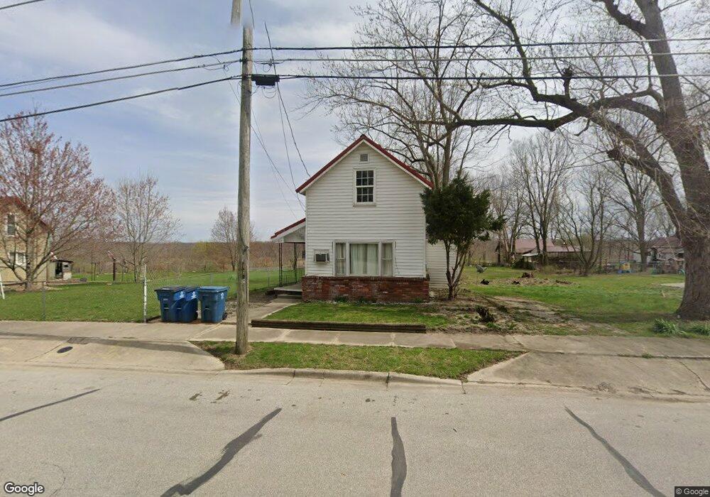 527 E Hill St, Wabash, IN 46992 - photo 1