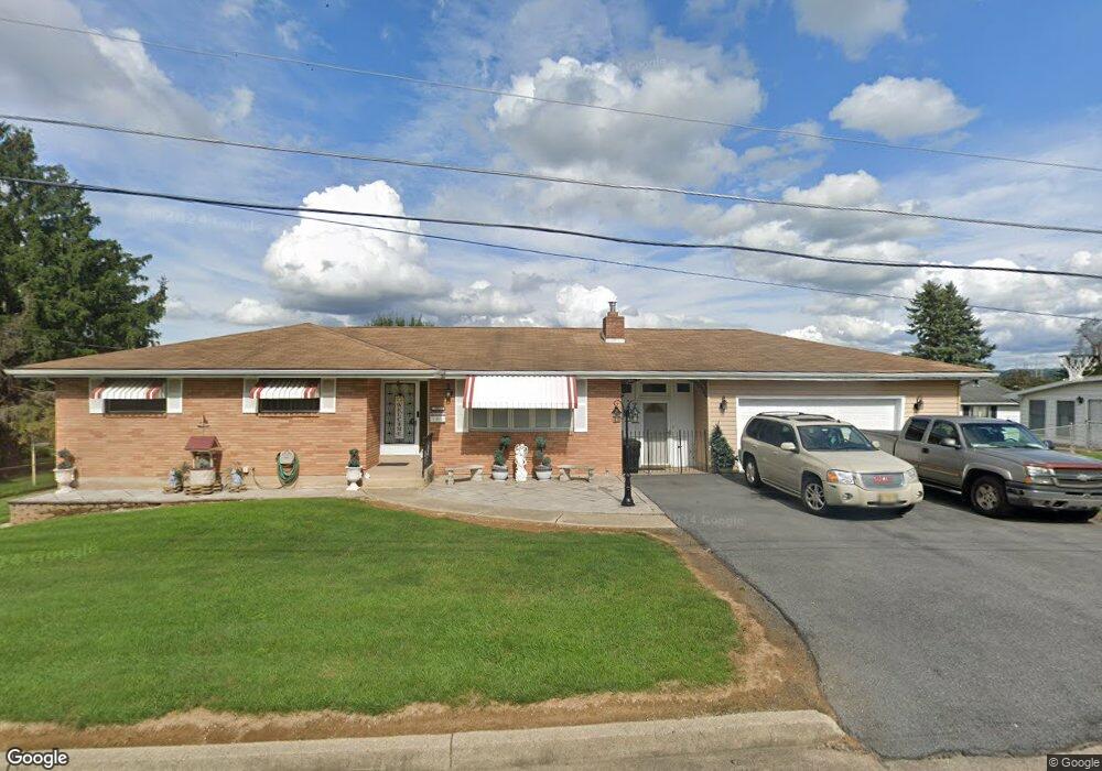 361 Cleveland St, Freemansburg, PA 18017 - photo 1