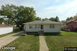 402 Newton St, Guthrie Center, IA 50115