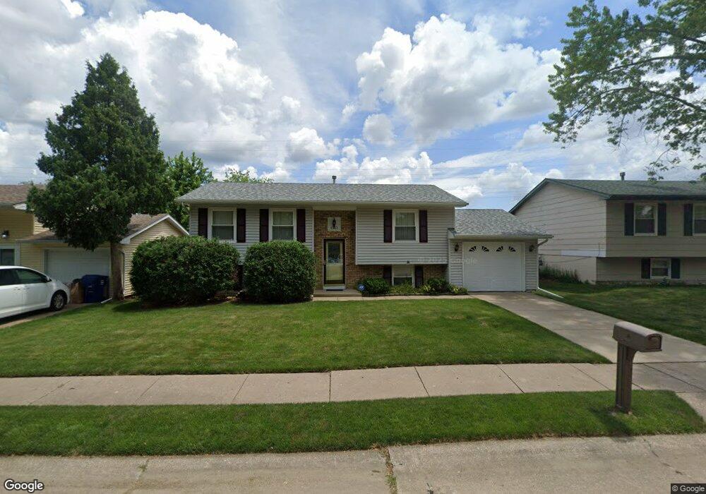 1323 N Stark St, Davenport, IA 52804 - photo 1