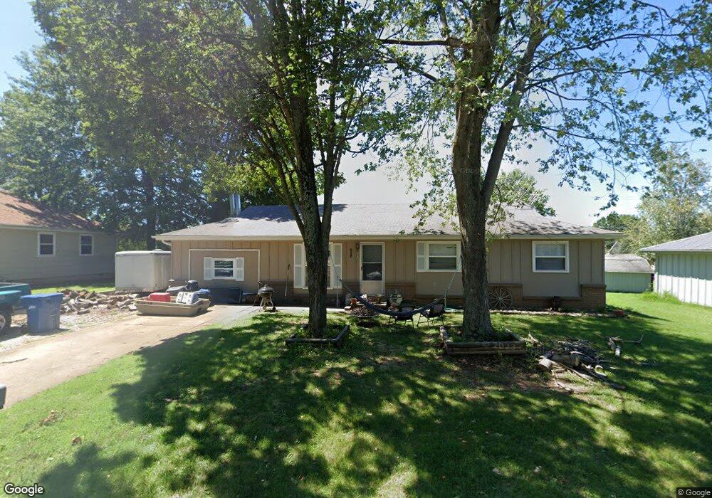 717 Frank St, Nixa, MO 65714 - photo 1