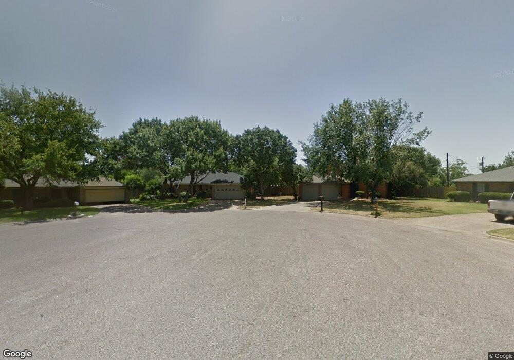 1111 Hemphill Ct, Cleburne, TX 76033 - photo 1