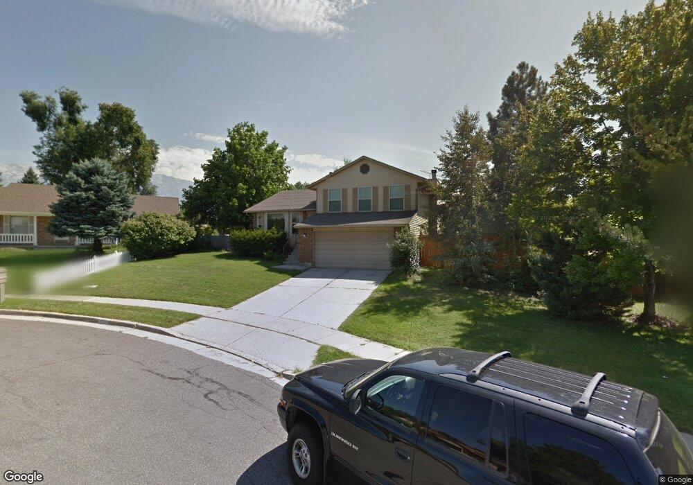 1130 E Pebble Hills Dr, Sandy, UT 84094 - photo 1