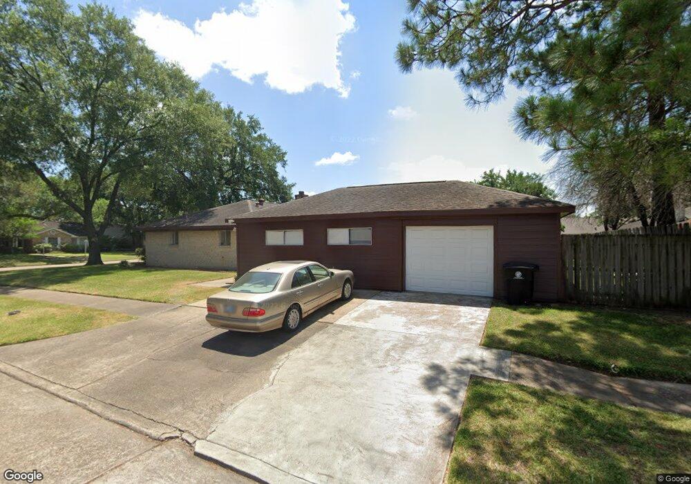 9902 Kirkdale Dr, Houston, TX 77089 - photo 1