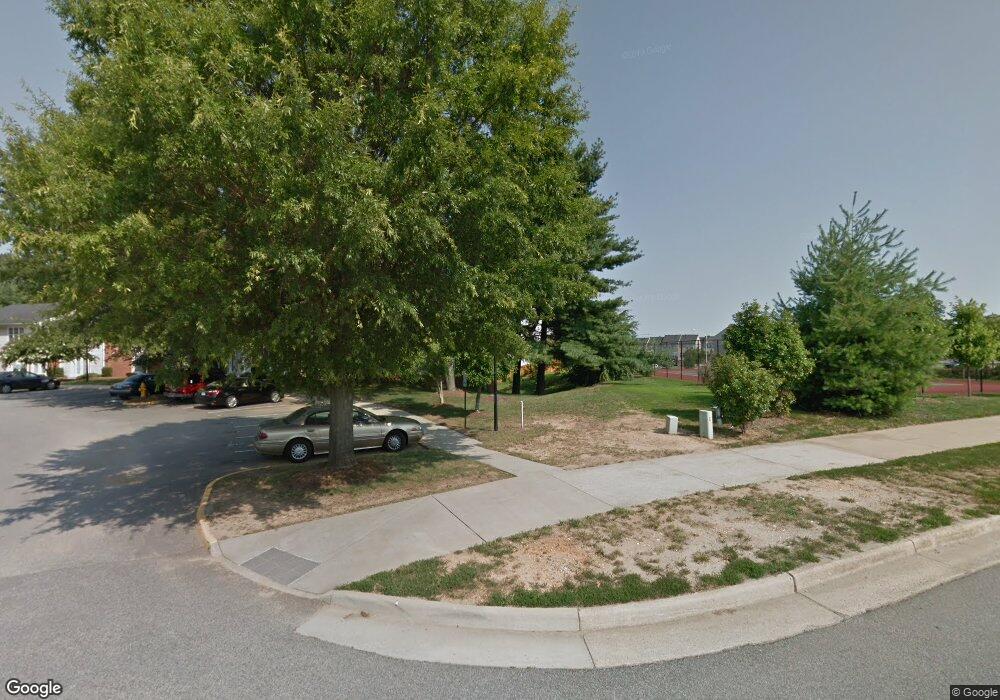 15608 Horseshoe Ln unit 608, Woodbridge, VA 22191 - photo 1