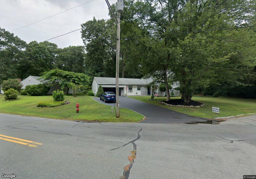 423 Gulf Rd W, South Dartmouth, MA 02748 - photo 1