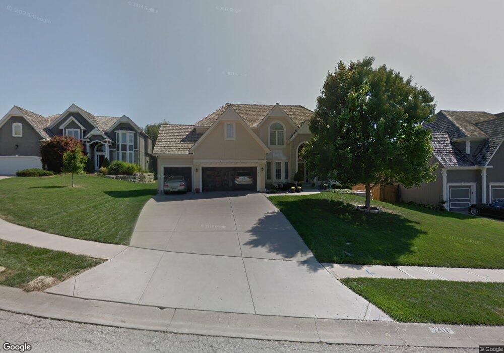 7411 Noland Rd, Shawnee, KS 66216 - photo 1