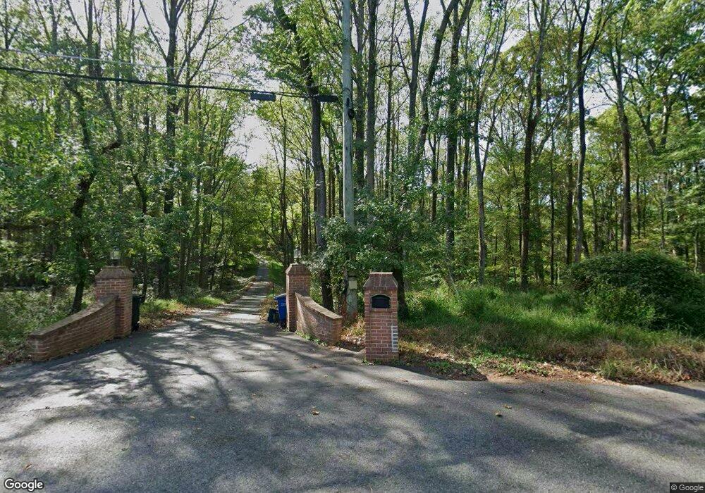 7114 Saunders Ct, Bethesda, MD 20817 - photo 1