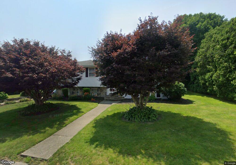 24 Maplecrest Dr, North Dartmouth, MA 02747 - photo 1