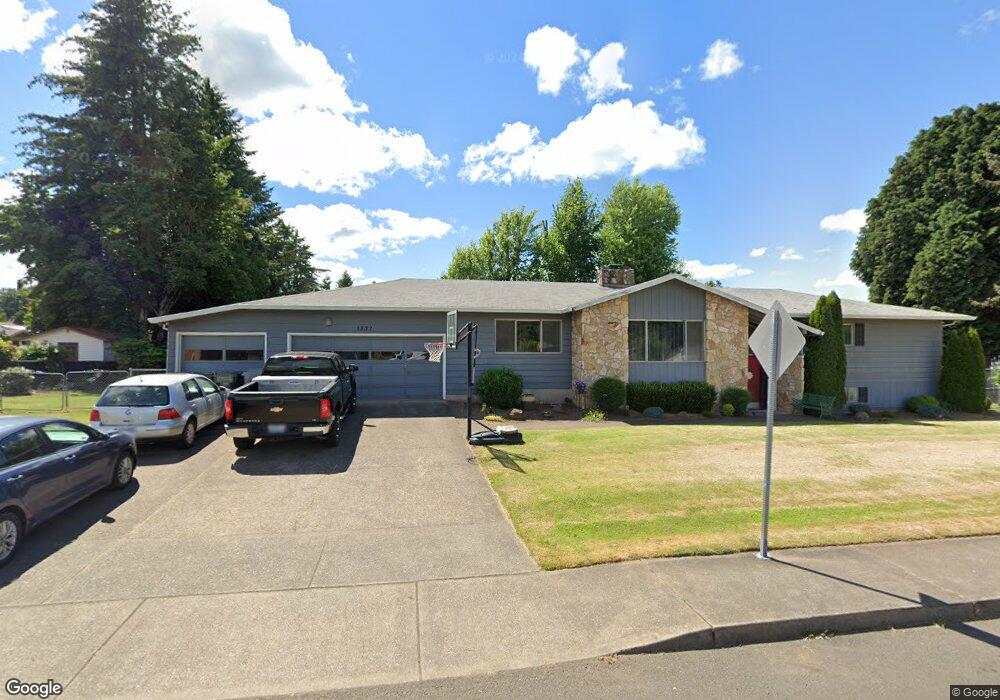 1337 N Birch St unit 1, Canby, OR 97013 - photo 1