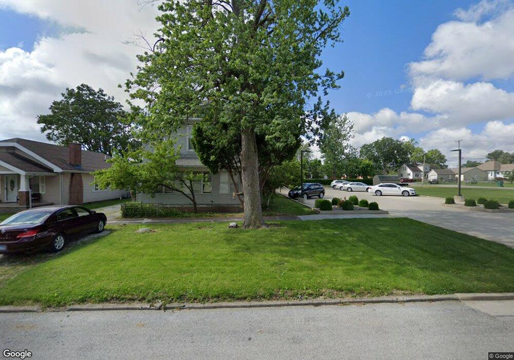 717 Prairie Ave, Mattoon, IL 61938 - photo 1