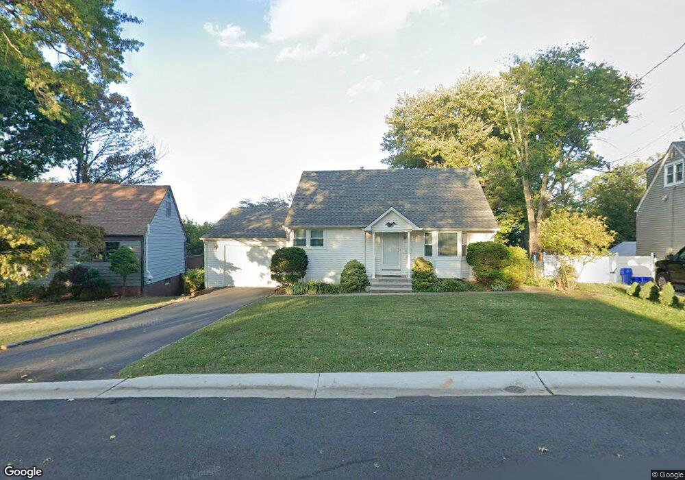 64 Wilcox Rd, New Brunswick, NJ 08901 - photo 1