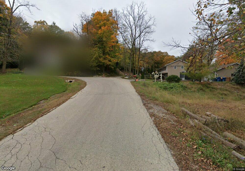 906 Roger St, Algonquin, IL 60102 - photo 1