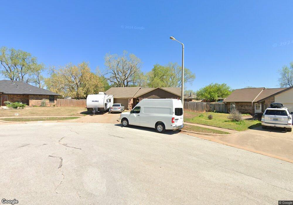 708 Black Hawk Dr, Norman, OK 73072 - photo 1