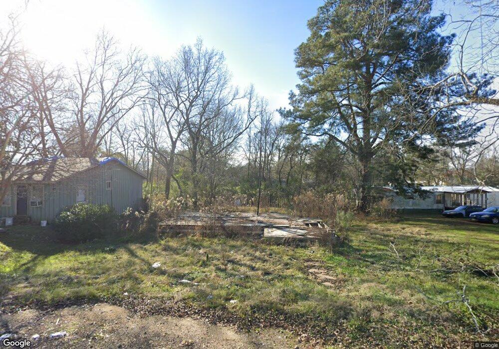 203 Simmons St, Hazlehurst, MS 39083 - photo 1