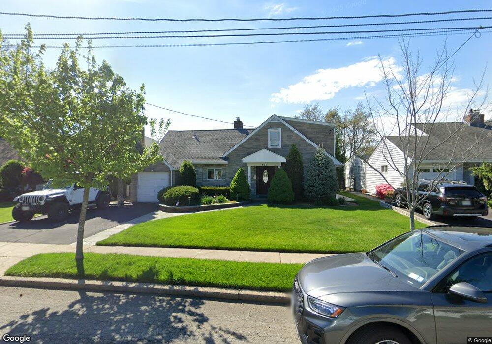 120 Gold Place, Malverne, NY 11565 - photo 1