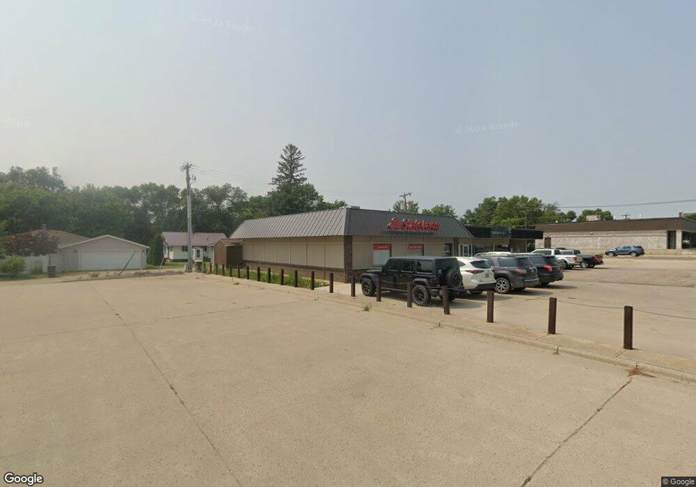 816 1st Ave S, Jamestown, ND 58401 - photo 1