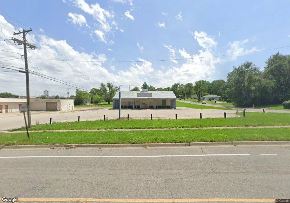 819 SW Croix St, Topeka, KS 66611 - photo 1