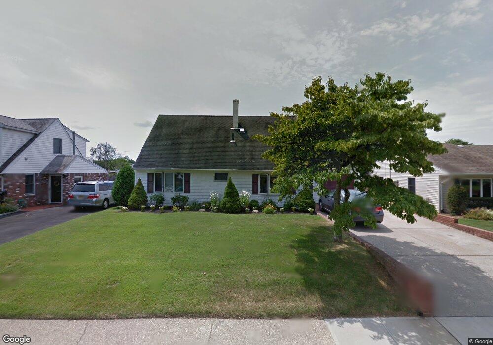 4 Mercadante Place, Glen Cove, NY 11542 - photo 1